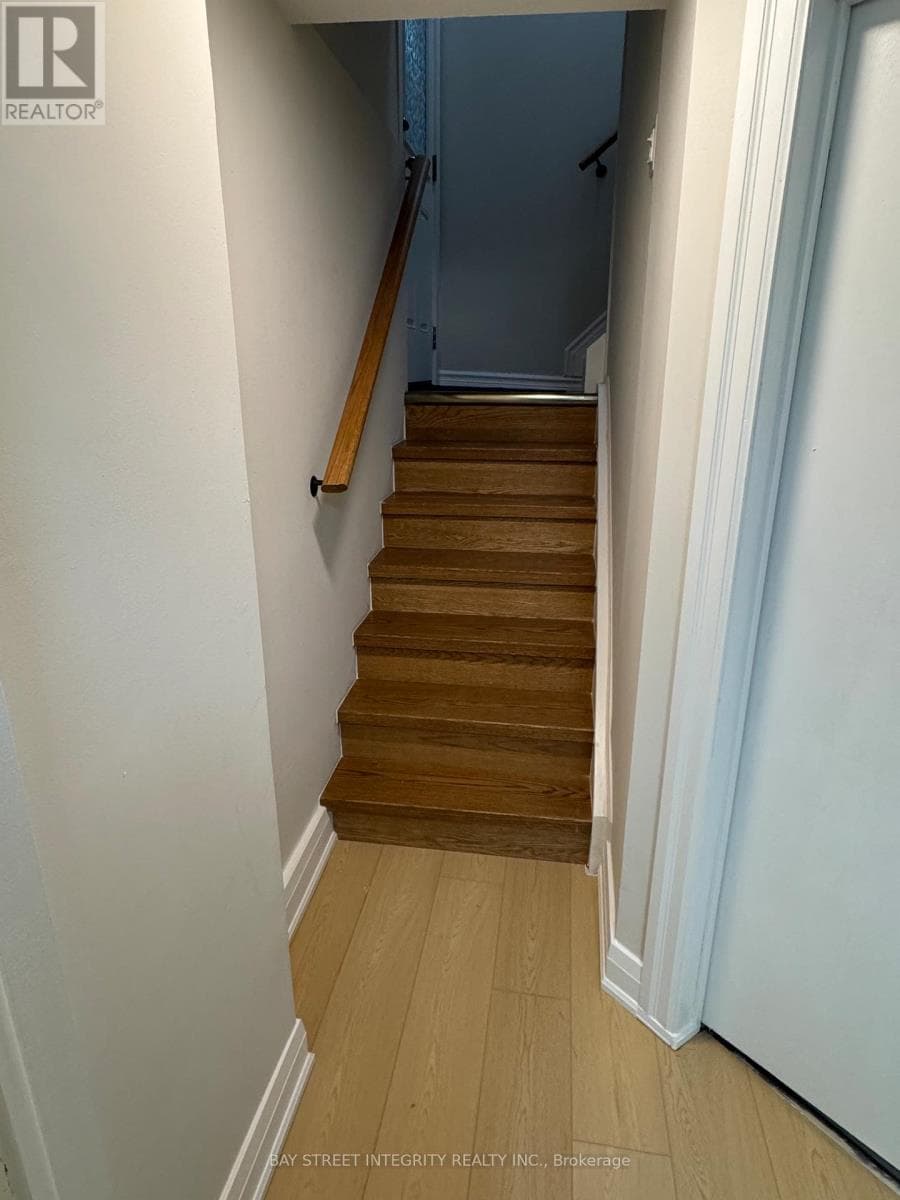 244 King Edward Avenue