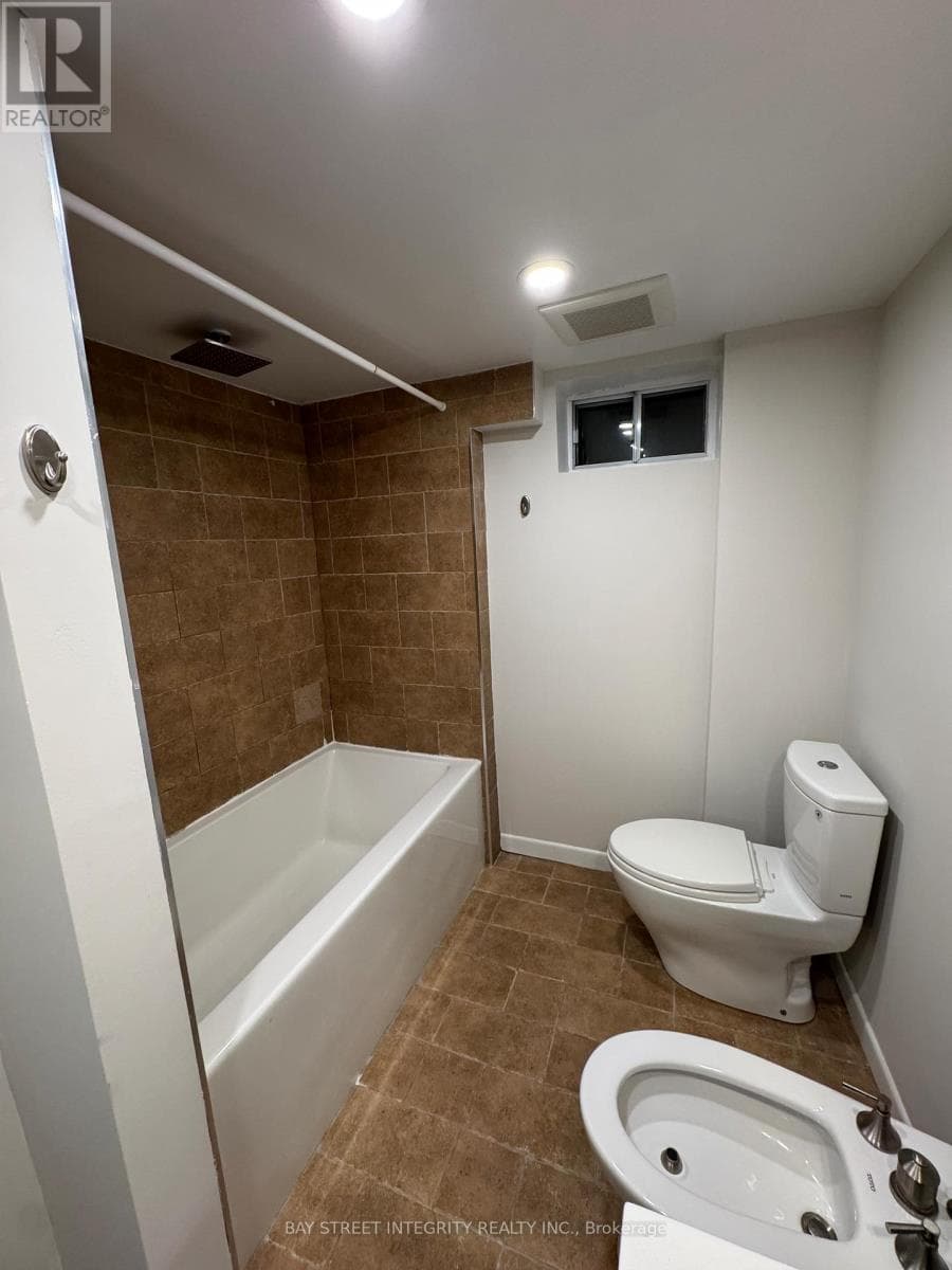 Single Family at 244 King Edward Avenue, Toronto (Woodbine-Lumsden), Ontario - Photo 10 - RE/MAX Garden City Realty
