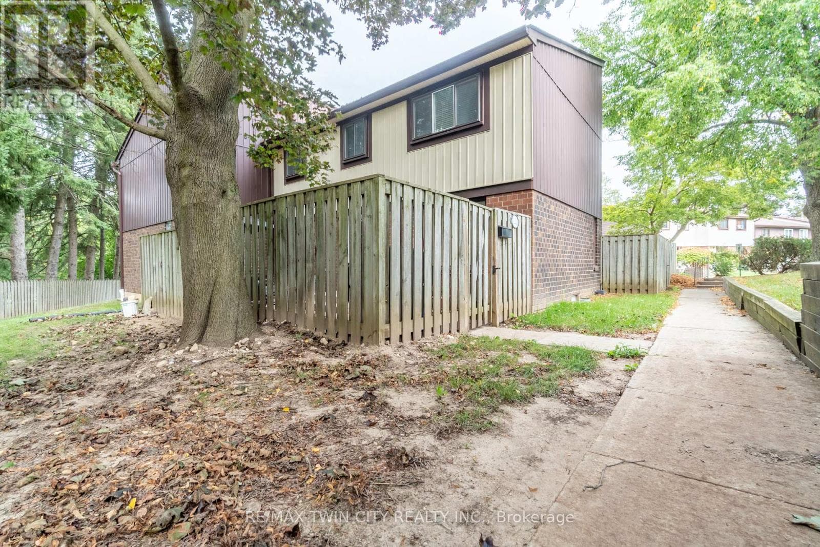 121- 45 Marksam Road