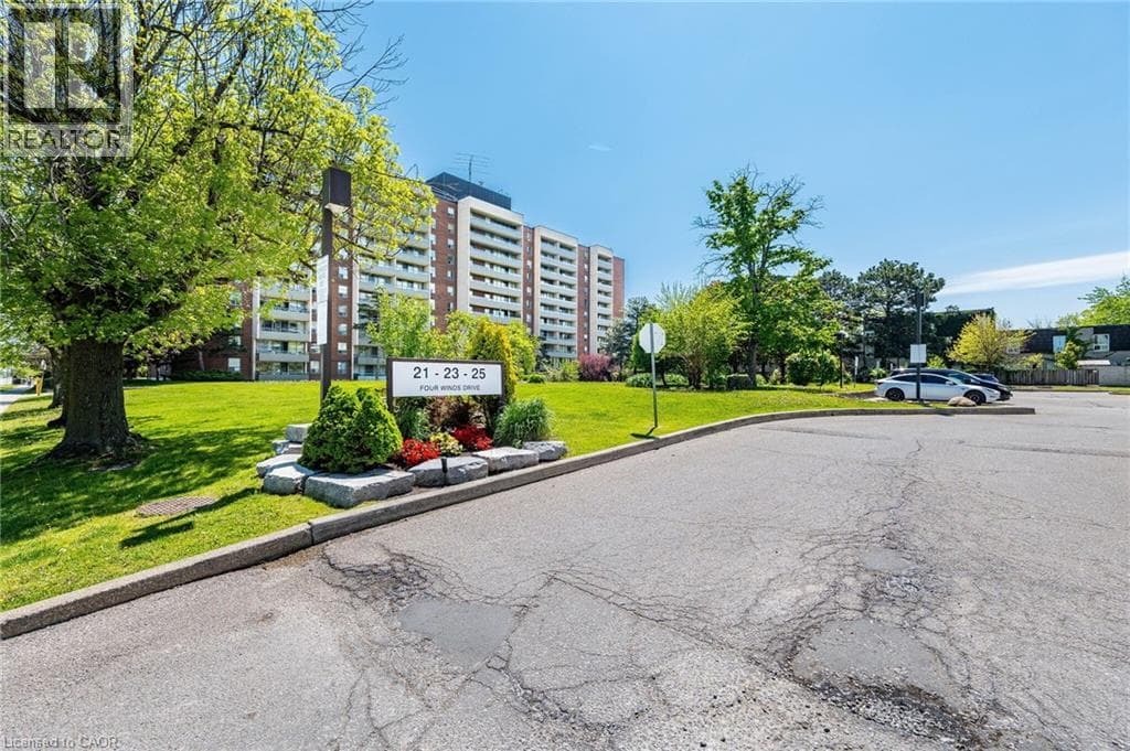 405- 25 FOUR WINDS Drive
