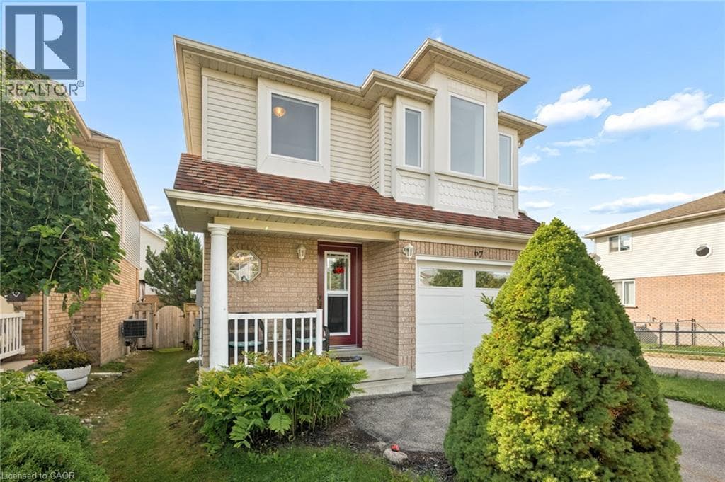 Single Family at 67 APPLE TREE Drive, Kitchener, Ontario - Photo 3 - RE/MAX Garden City Realty