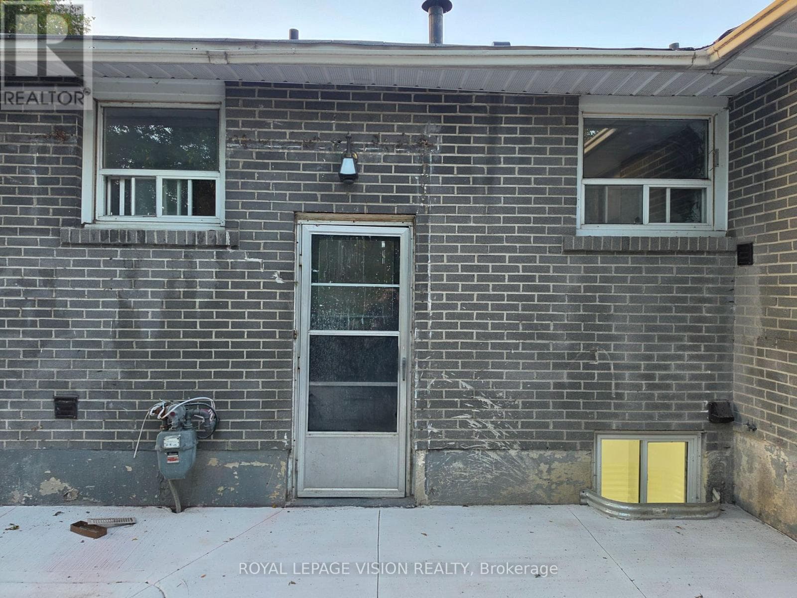 Single Family at Bsmt 1- 706 Leaside Street, Pickering (West Shore), Ontario - Photo 3 - RE/MAX Garden City Realty