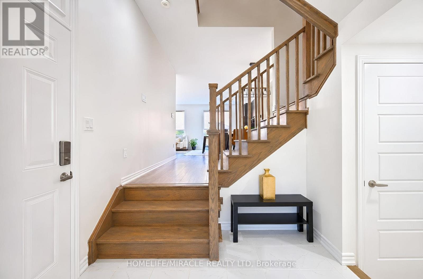 Single Family at 5 Sedgemoor Street, Whitby, Ontario - Photo 7 - RE/MAX Garden City Realty