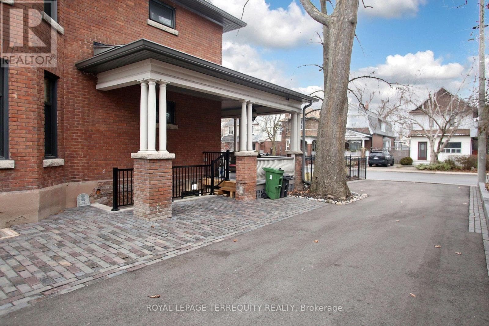 Bsmt- 354 Main Street