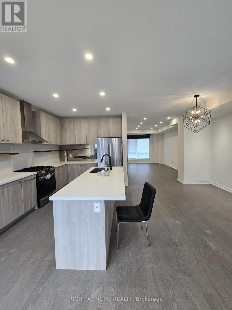 Single Family at 14 Concetta Conte Avenue, Markham (Victoria Square), Ontario - Photo 8 - RE/MAX Garden City Realty
