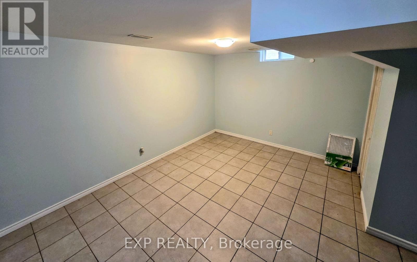 Single Family at Basement- 384 Flagstone Way, Newmarket (Woodland Hill), Ontario - Photo 2 - RE/MAX Garden City Realty