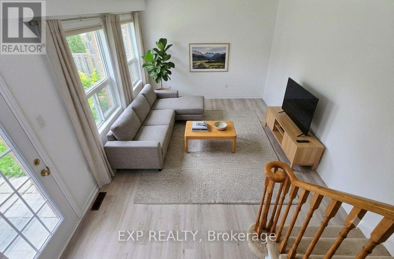 Single Family at Upper- 384 Flagstone Way, Newmarket (Woodland Hill), Ontario - Photo 6 - RE/MAX Garden City Realty