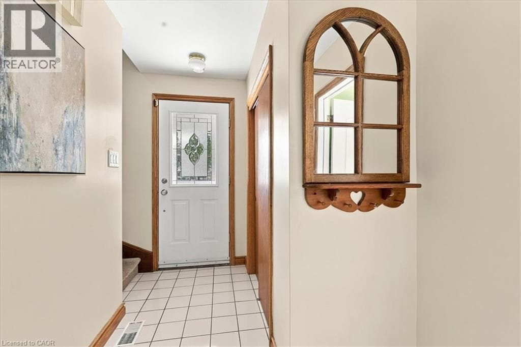 Single Family at 38 LYLE Place, Kitchener, Ontario - Photo 5 - RE/MAX Garden City Realty