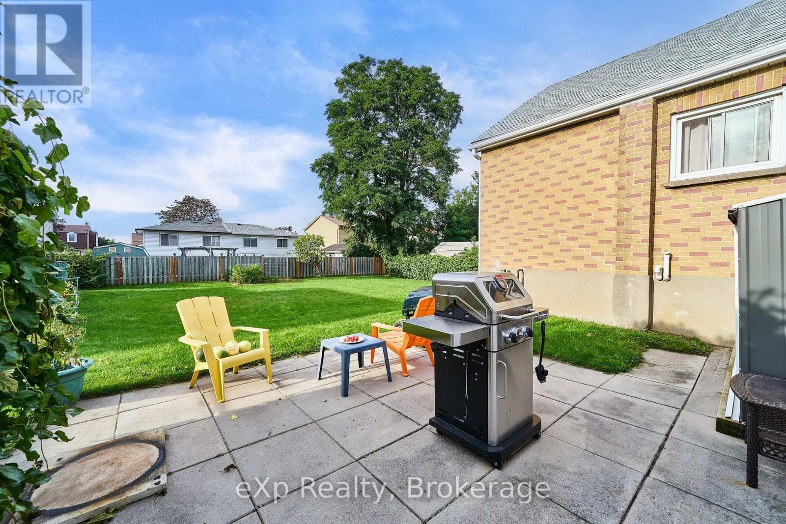 Multi-family at 638 Laval Court, Oshawa (Vanier), Ontario - Photo 2 - RE/MAX Garden City Realty
