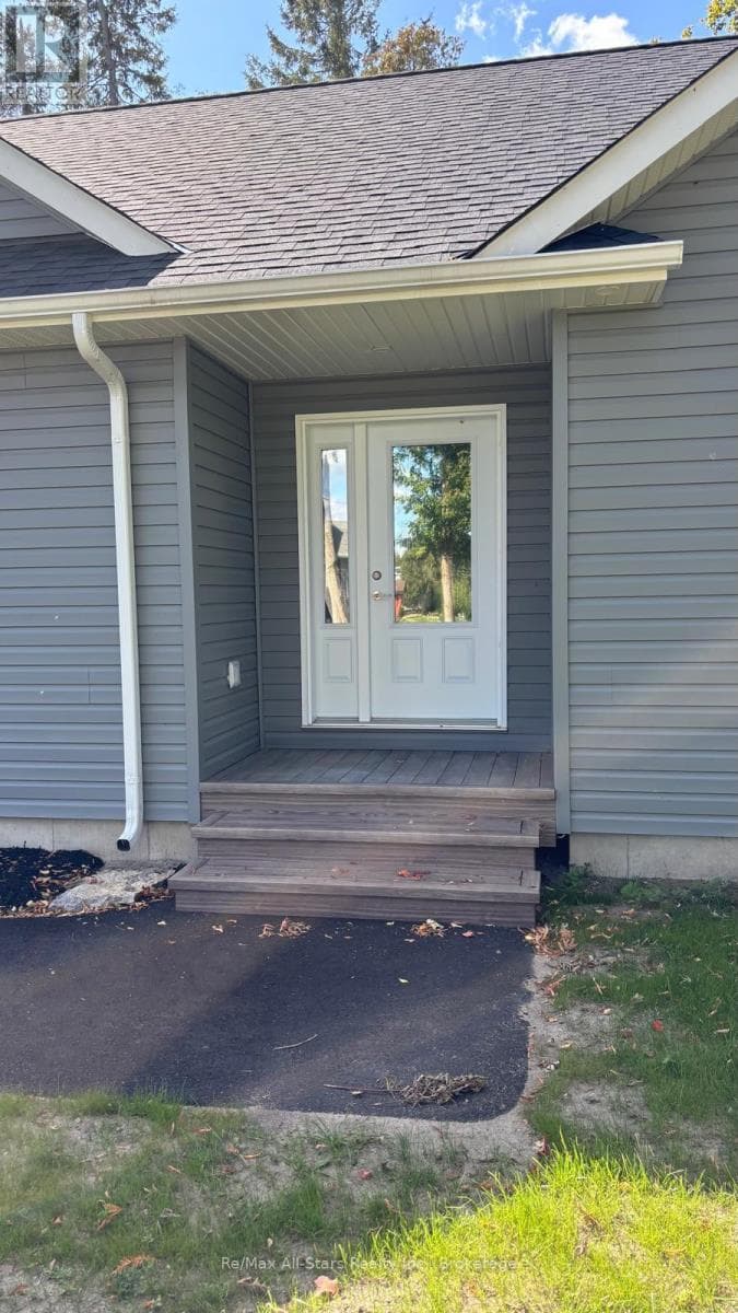 Multi-family at B- 195 Front Street, Kawartha Lakes (Bobcaygeon), Ontario - Photo 3 - RE/MAX Garden City Realty