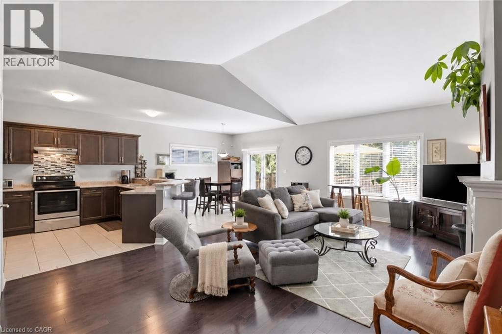 Single Family at 3563 DOMINION Road, Fort Erie, Ontario - Photo 6 - RE/MAX Garden City Realty