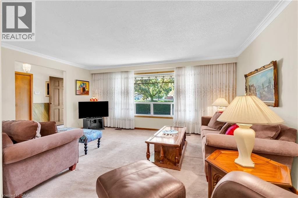 Single Family at 4 DUNREO Drive, Toronto, Ontario - Photo 10 - RE/MAX Garden City Realty