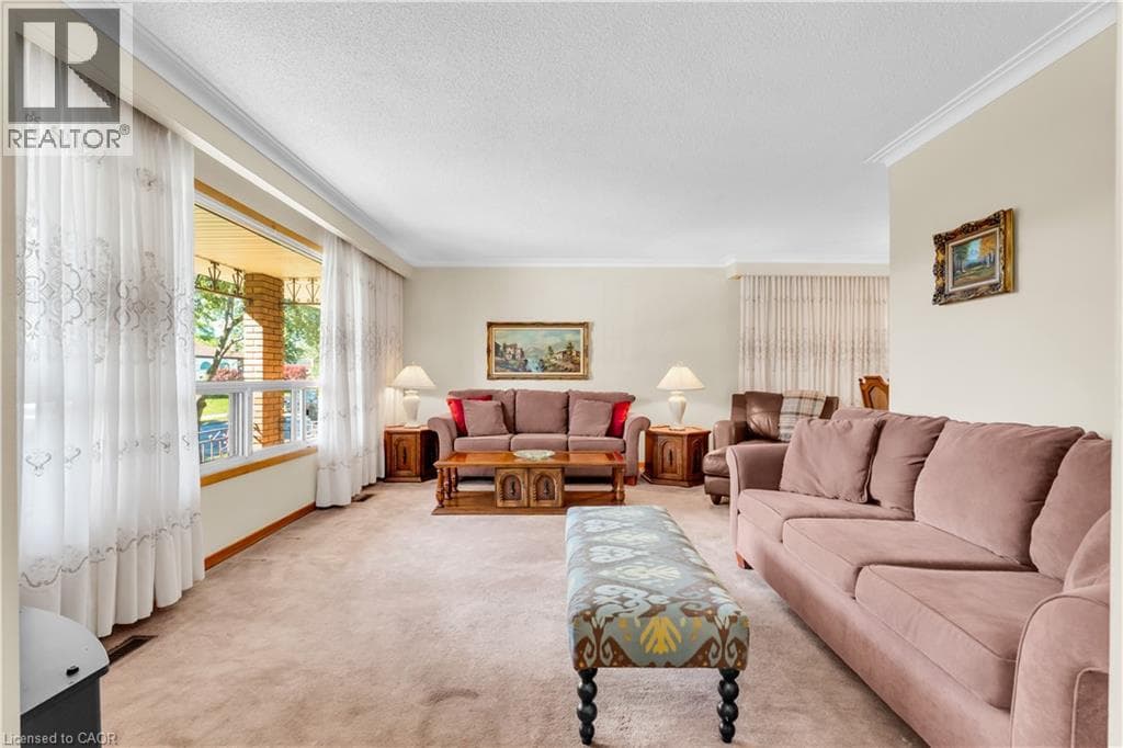 Single Family at 4 DUNREO Drive, Toronto, Ontario - Photo 9 - RE/MAX Garden City Realty