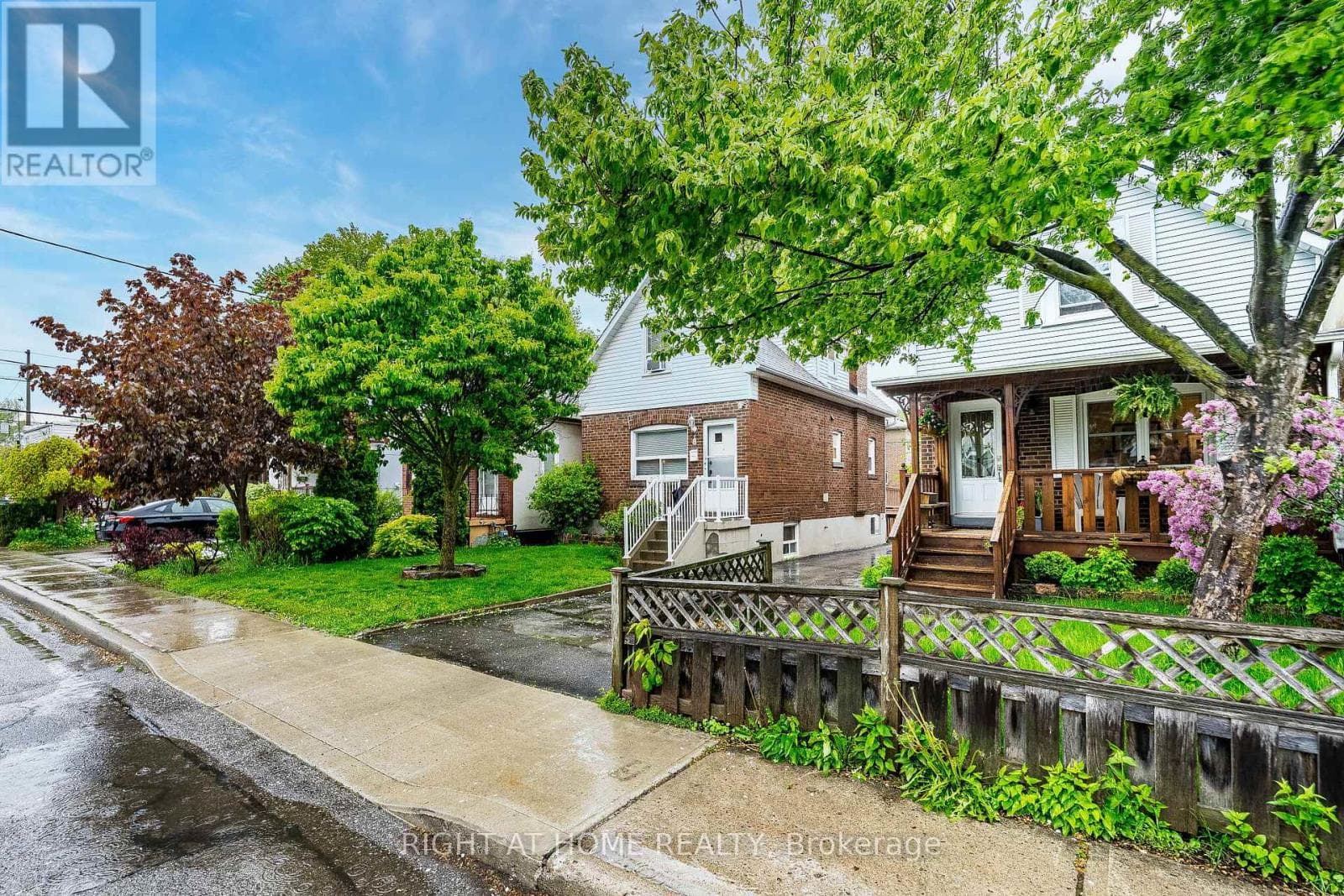 8 Savoy Avenue