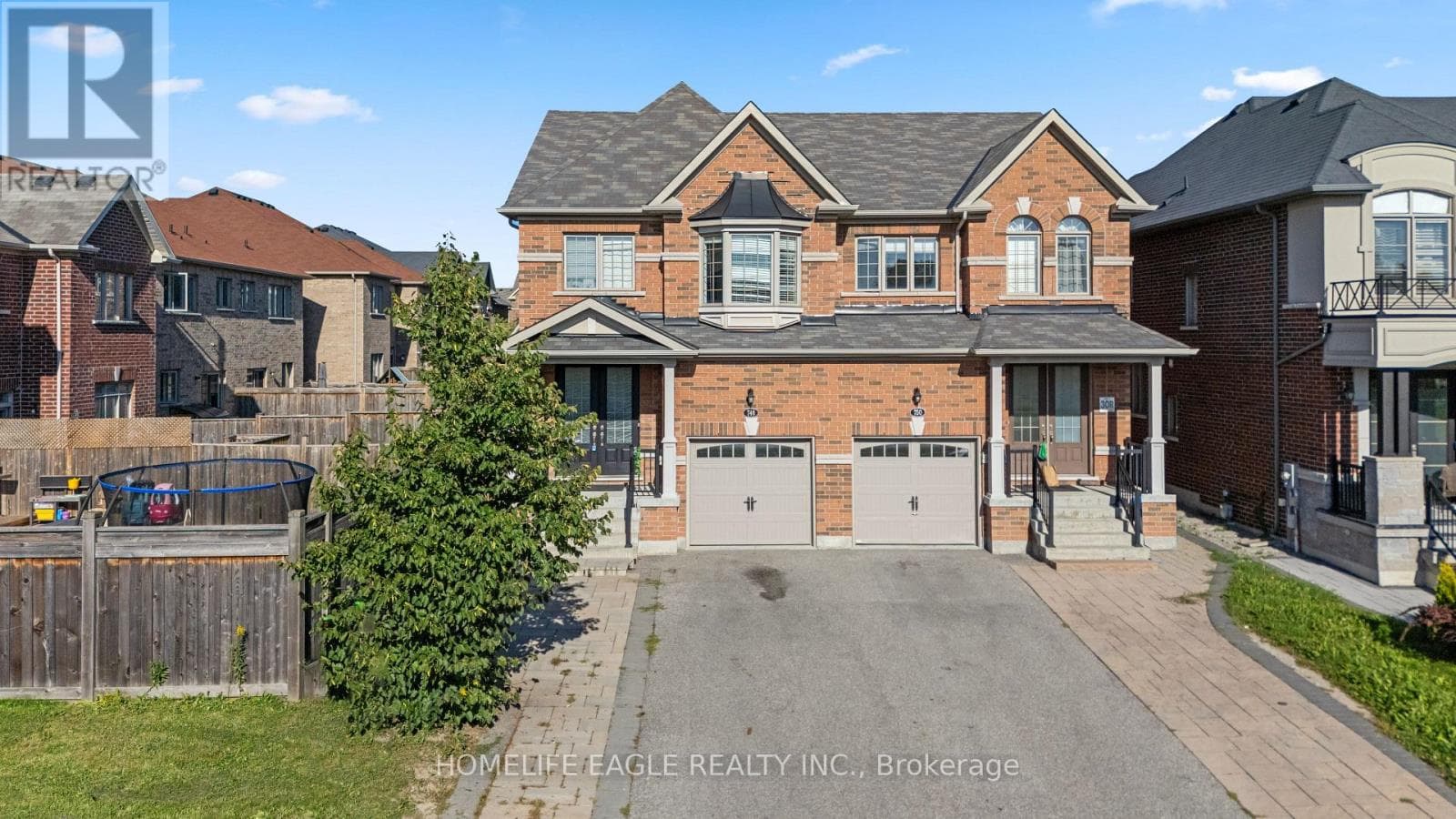 746 Yarfield Crescent