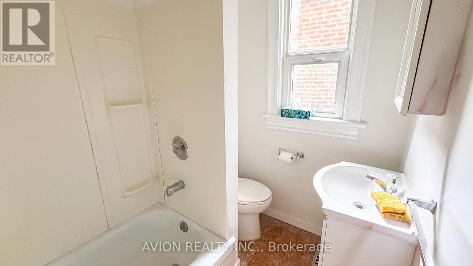 Single Family at UPPER- 773 Pape Avenue, Toronto (Danforth), Ontario - Photo 8 - RE/MAX Garden City Realty