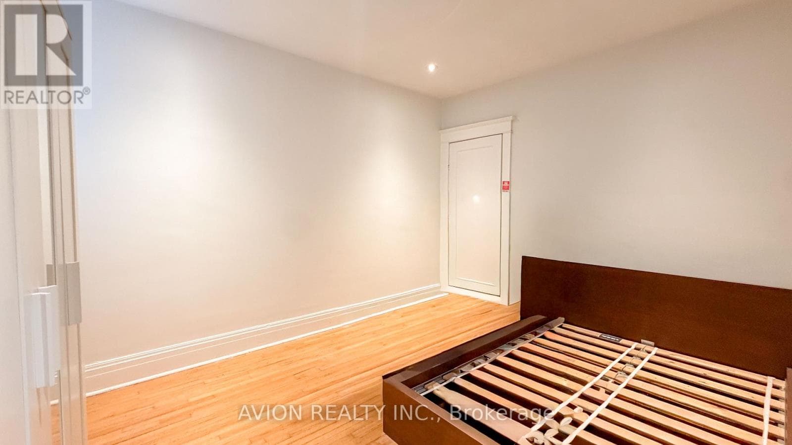 Single Family at UPPER- 773 Pape Avenue, Toronto (Danforth), Ontario - Photo 5 - RE/MAX Garden City Realty