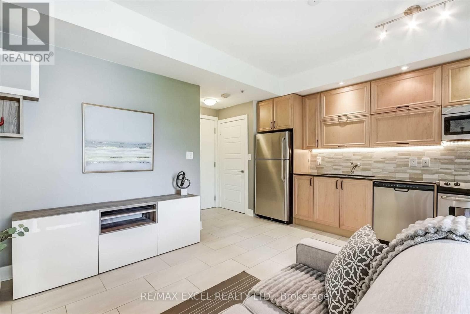 Single Family at 241- 28 Prince Regent Street, Markham (Cathedraltown), Ontario - Photo 10 - RE/MAX Garden City Realty