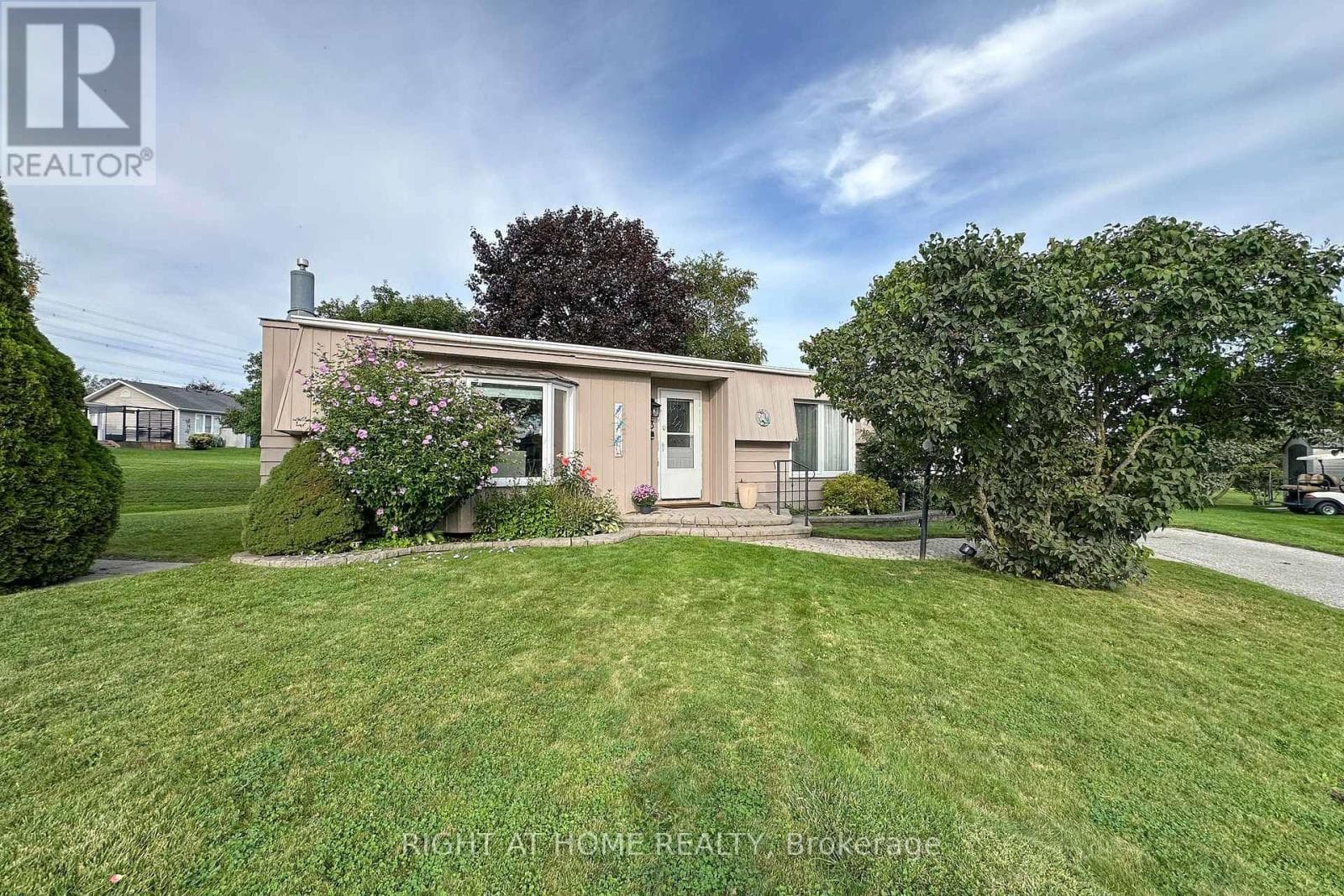 13 Cornerbrook Court