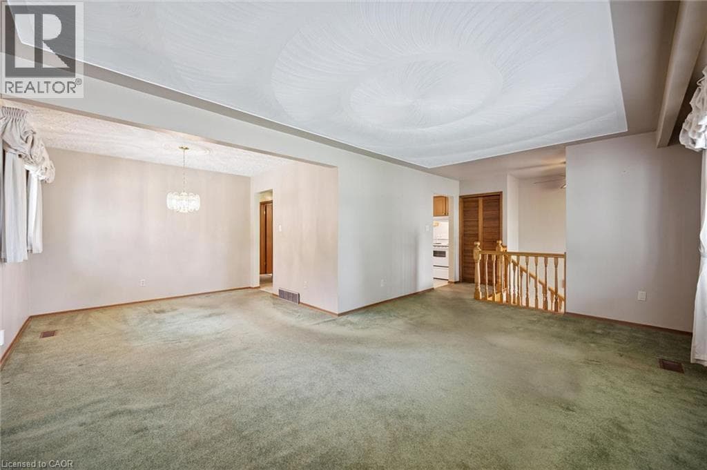 Single Family at 309 TOLL GATE Boulevard, Waterloo, Ontario - Photo 7 - RE/MAX Garden City Realty