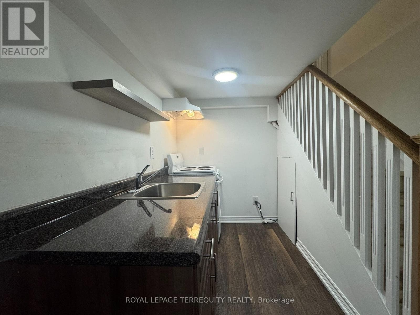 Single Family at Lower- 153 Monarch Park Avenue, Toronto (Danforth), Ontario - Photo 5 - RE/MAX Garden City Realty