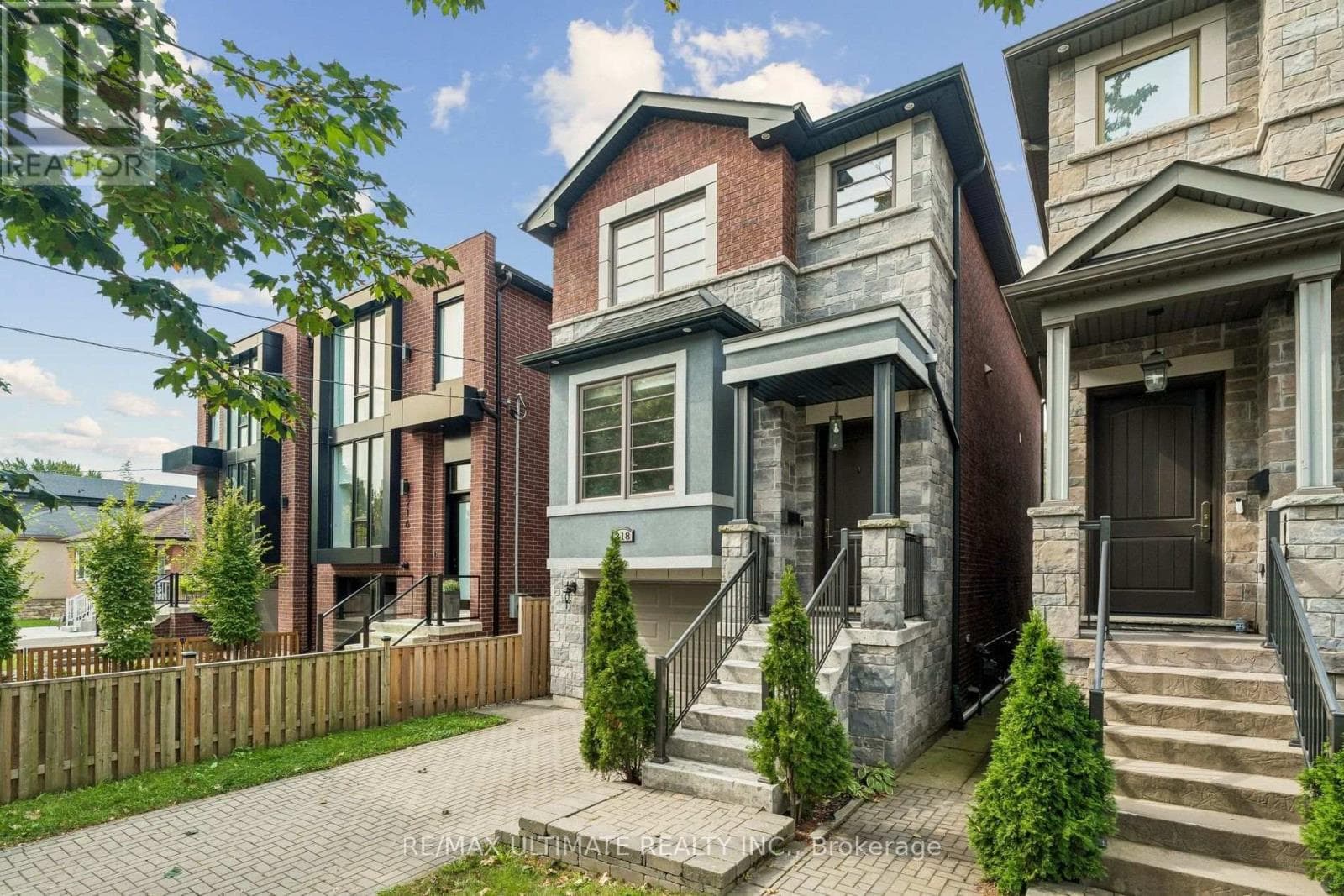 Single Family at 218 Delta Street, Toronto (Alderwood), Ontario - Photo 3 - RE/MAX Garden City Realty