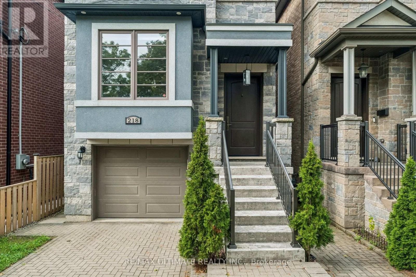 Single Family at 218 Delta Street, Toronto (Alderwood), Ontario - Photo 4 - RE/MAX Garden City Realty