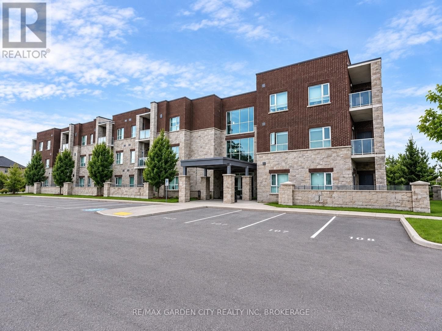 304- 529 South Pelham Road