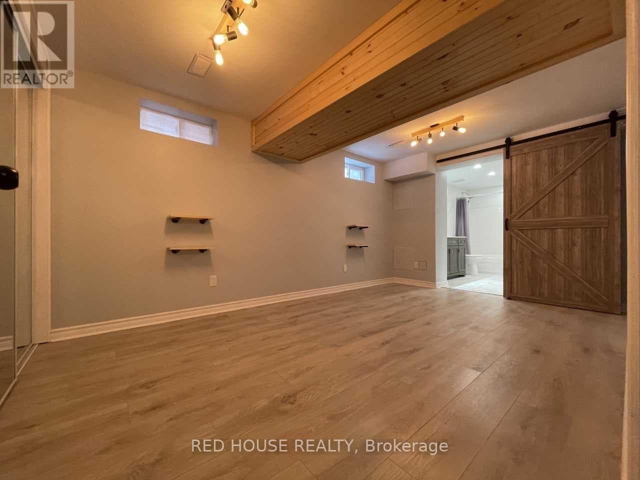 Single Family at Lower- 69 Simpson Road, Newmarket (Central Newmarket), Ontario - Photo 6 - RE/MAX Garden City Realty