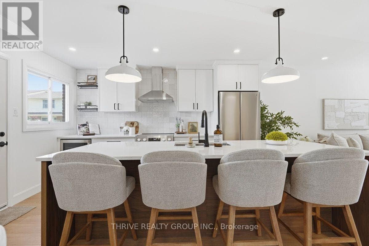 96- 51 Sholto Drive