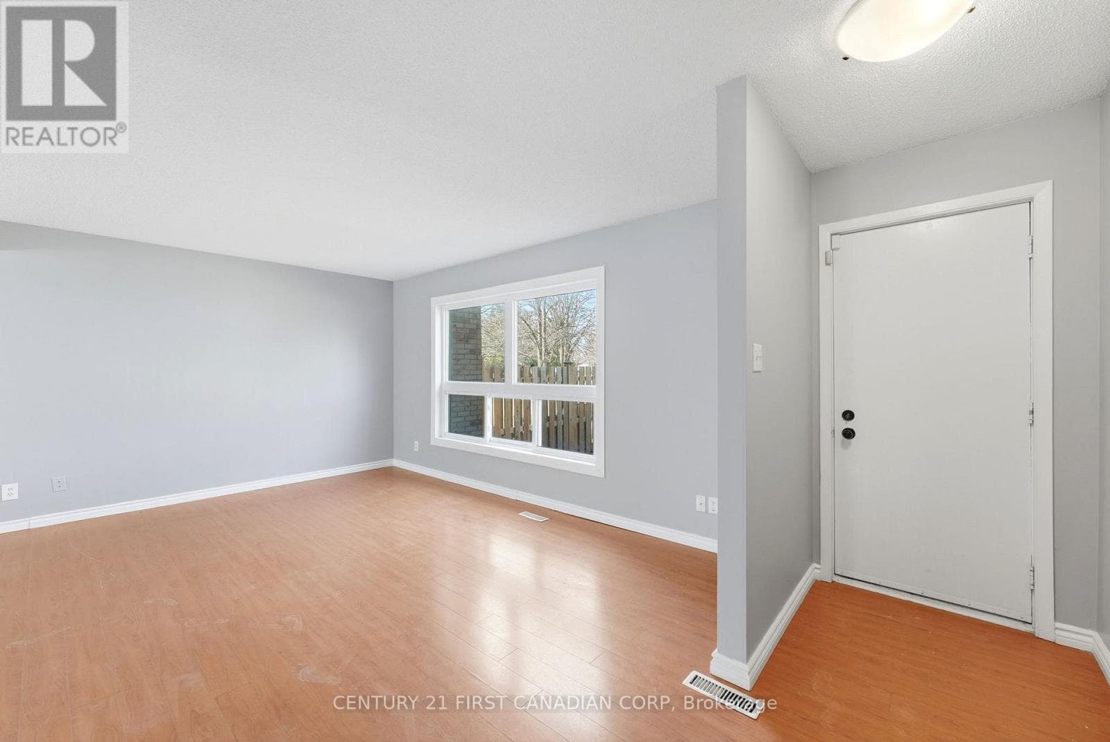 Single Family at 65- 75 Ansondale Road, London South (South Q), Ontario - Photo 4 - RE/MAX Garden City Realty