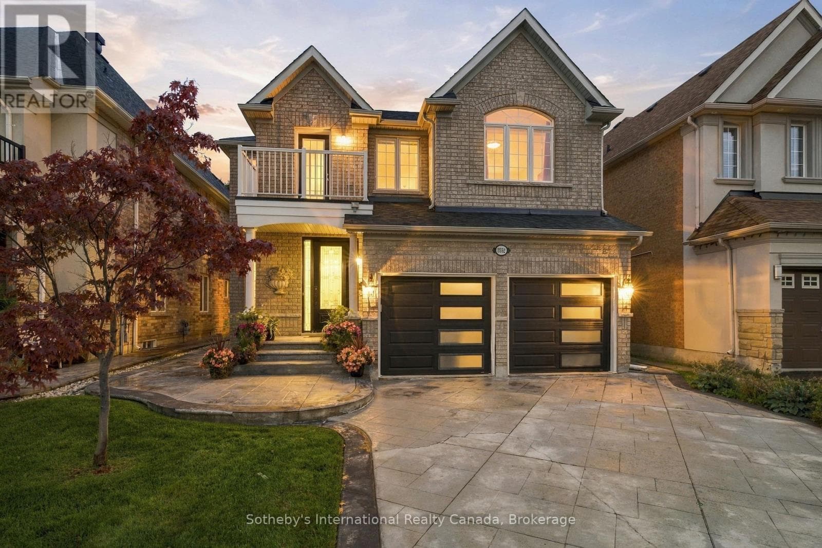 3352 Erin Centre Boulevard