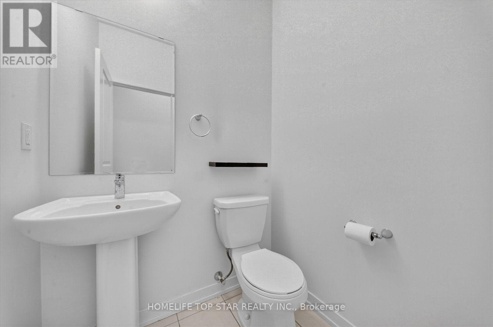 Single Family at 226 Bennett Street, Newmarket (Glenway Estates), Ontario - Photo 6 - RE/MAX Garden City Realty