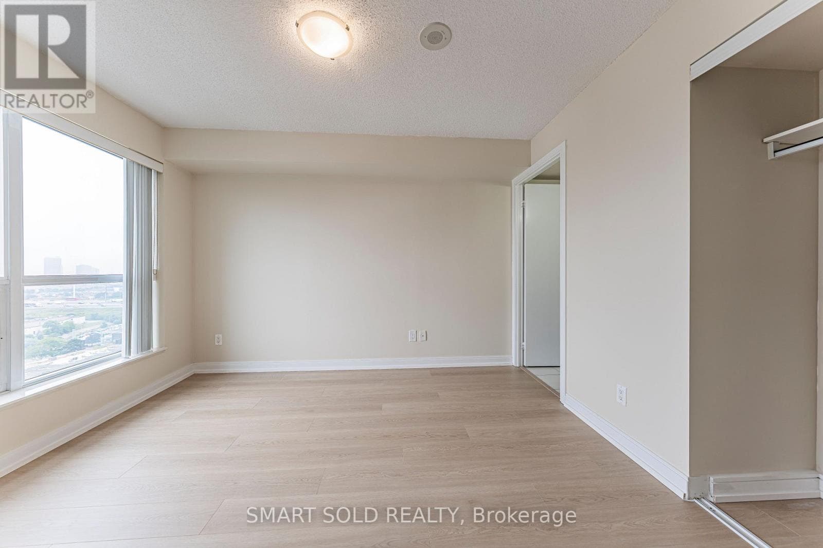 Single Family at 1621- 181 Village Green Square, Toronto (Agincourt North), Ontario - Photo 10 - RE/MAX Garden City Realty