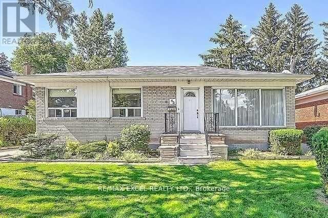 Main- 43 Boothbay Crescent