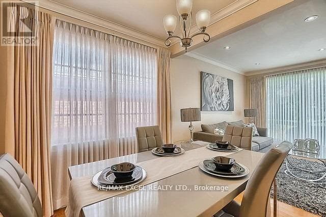 Single Family at Main- 43 Boothbay Crescent, Newmarket (Central Newmarket), Ontario - Photo 6 - RE/MAX Garden City Realty