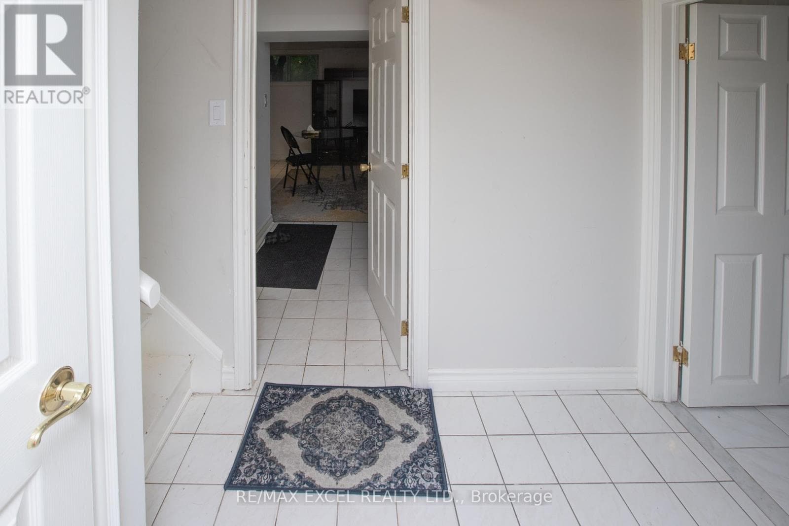 Single Family at 387 Crosby Avenue, Richmond Hill (Crosby), Ontario - Photo 5 - RE/MAX Garden City Realty