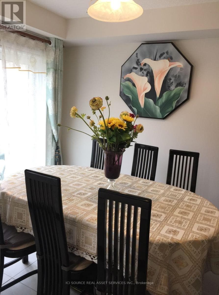 Single Family at 60 Scarletwood Street, Hamilton (Stoney Creek Mountain), Ontario - Photo 10 - RE/MAX Garden City Realty