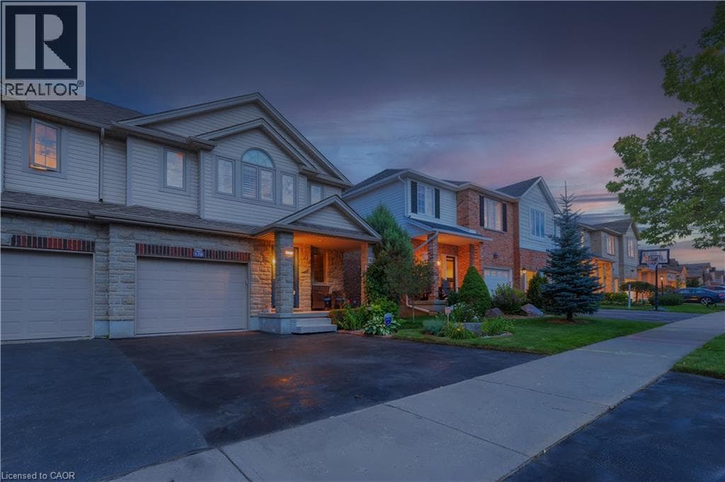Single Family at 178 HUCK Crescent, Kitchener, Ontario - Photo 6 - RE/MAX Garden City Realty