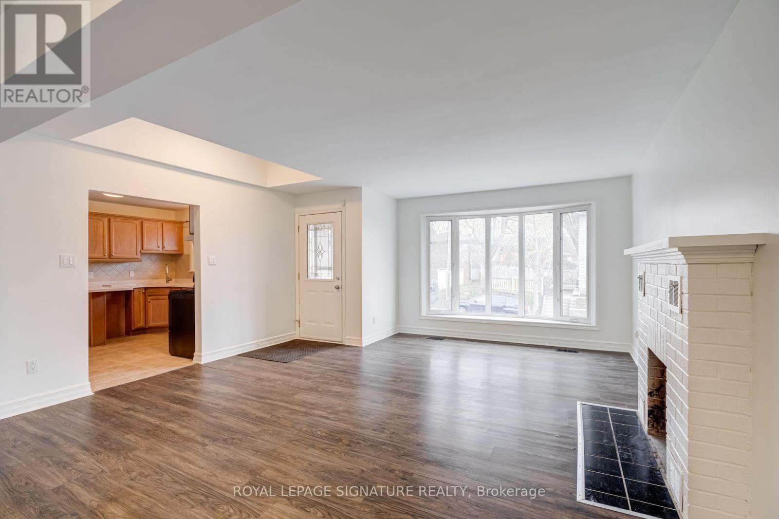 Multi-family at Main- 22 Drury Lane, Barrie (Codrington), Ontario - Photo 6 - RE/MAX Garden City Realty
