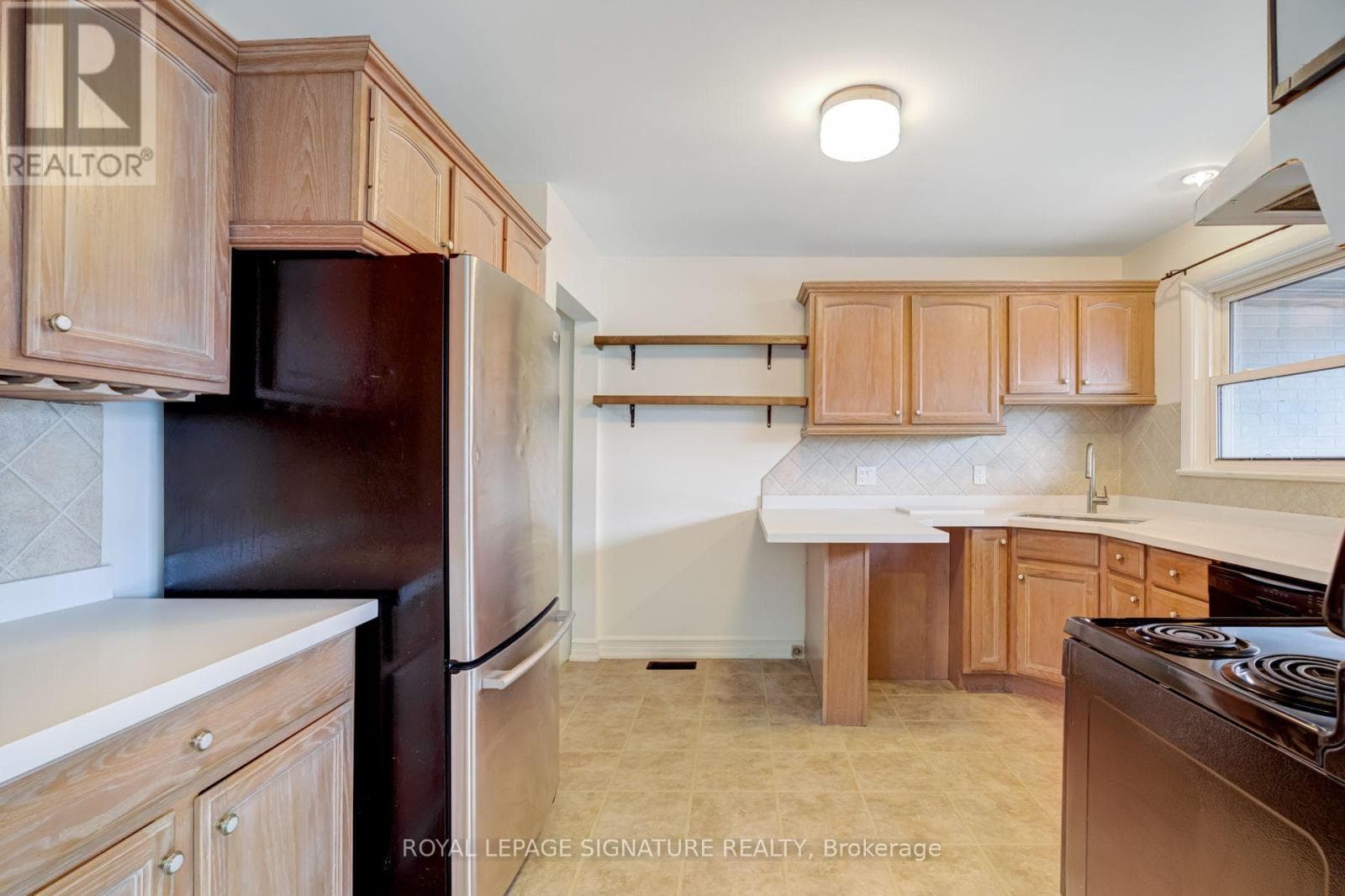 Multi-family at Main- 22 Drury Lane, Barrie (Codrington), Ontario - Photo 8 - RE/MAX Garden City Realty