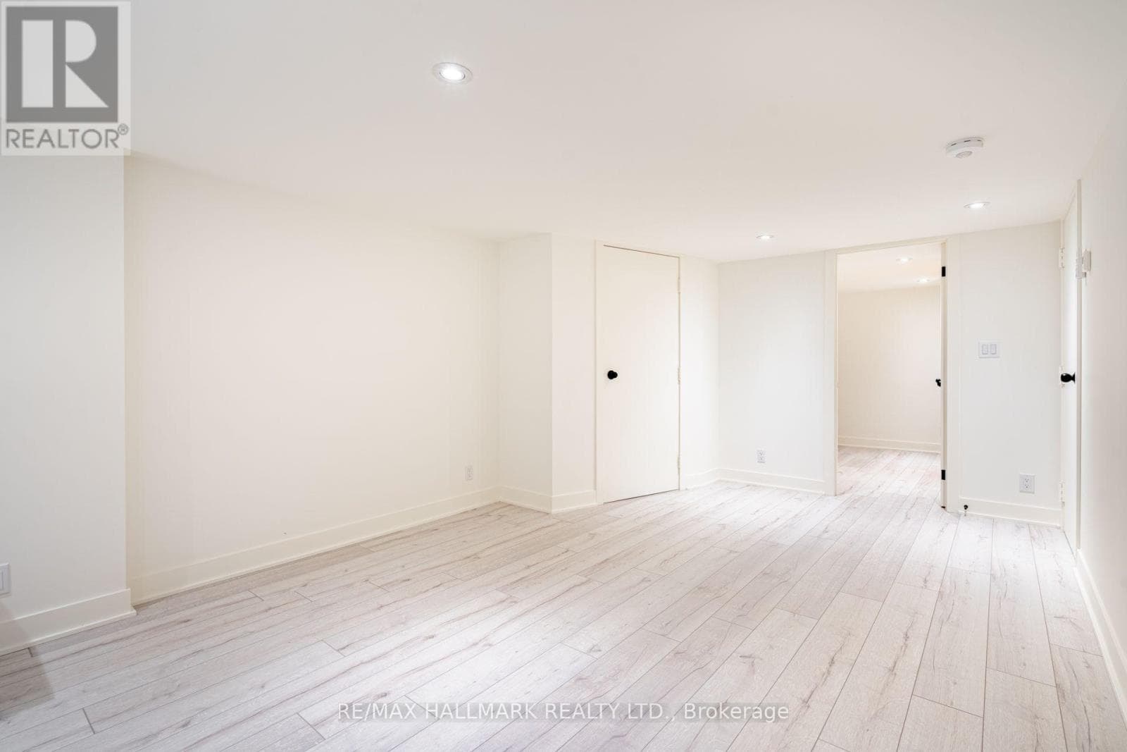 Single Family at Lower- 138 Milverton Boulevard, Toronto (Danforth), Ontario - Photo 9 - RE/MAX Garden City Realty