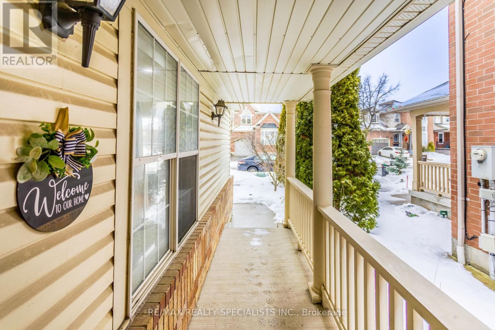 Single Family at 511 Collis Court, Milton (CL Clarke), Ontario - Photo 3 - RE/MAX Garden City Realty