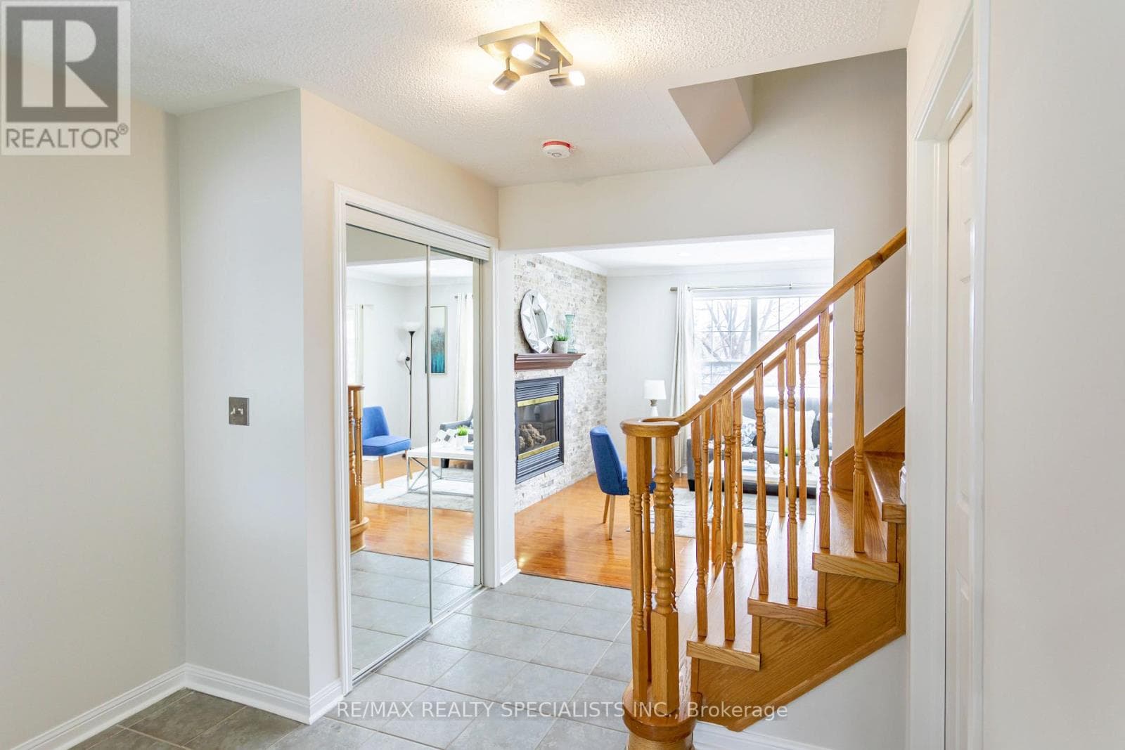 Single Family at 511 Collis Court, Milton (CL Clarke), Ontario - Photo 9 - RE/MAX Garden City Realty