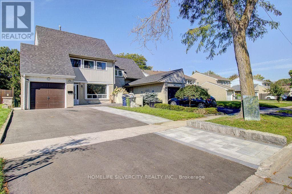 Single Family at 17 Rooksnest Trail, Toronto (Agincourt North), Ontario - Photo 3 - RE/MAX Garden City Realty