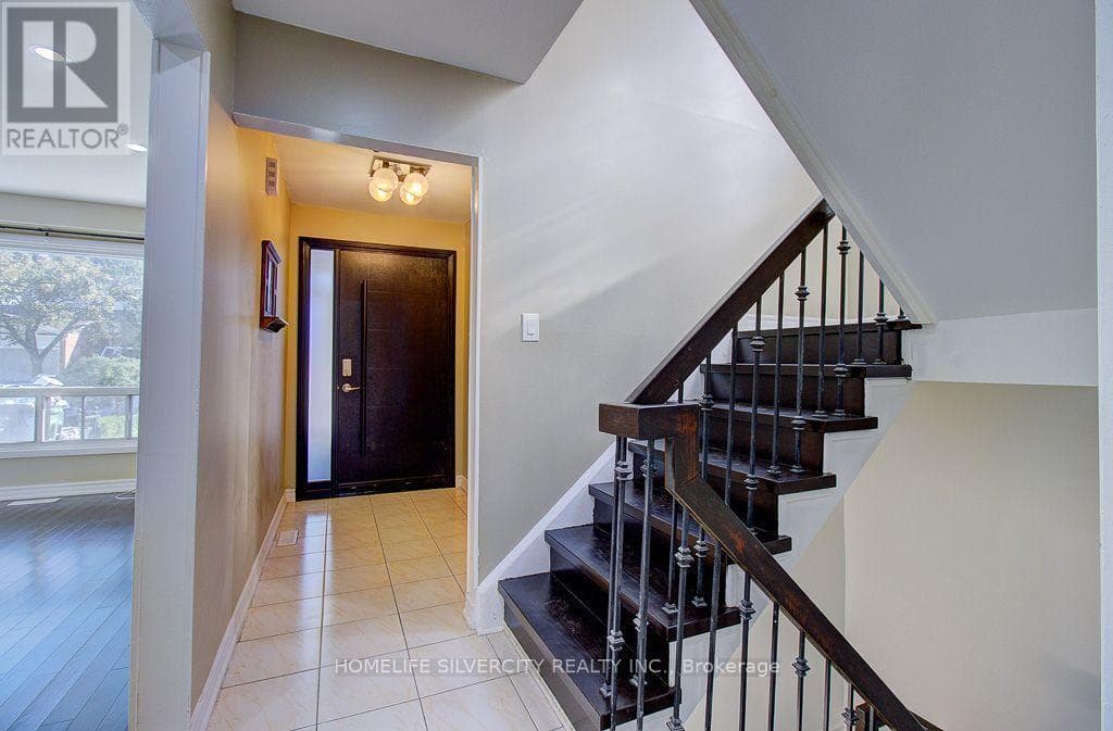 Single Family at 17 Rooksnest Trail, Toronto (Agincourt North), Ontario - Photo 7 - RE/MAX Garden City Realty