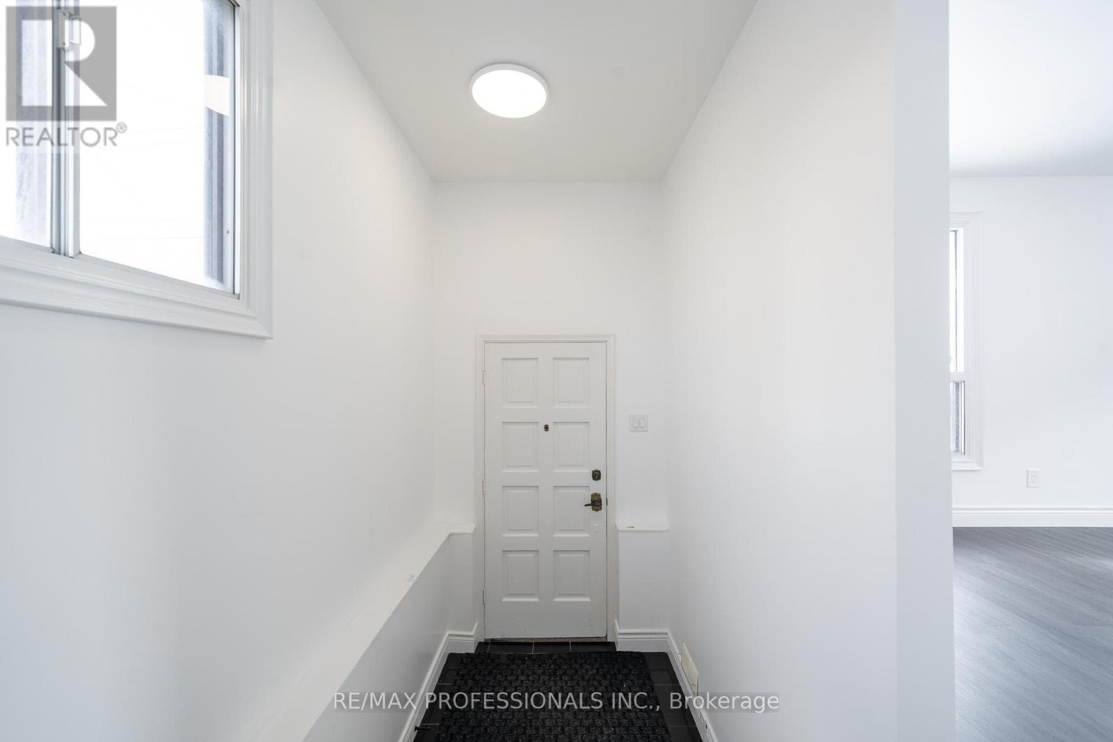 Single Family at MAIN- 174 Thirtieth Street, Toronto (Alderwood), Ontario - Photo 3 - RE/MAX Garden City Realty