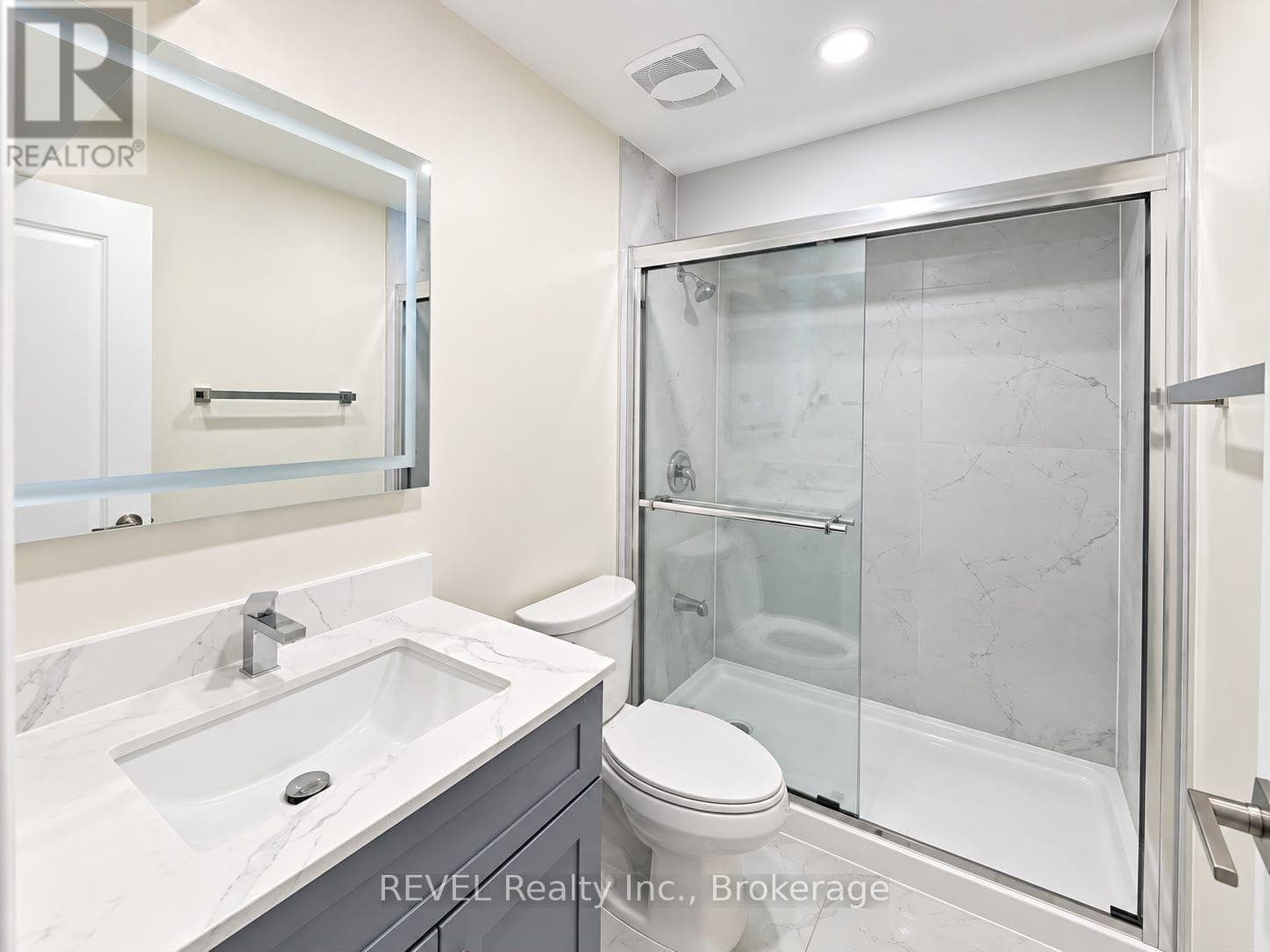Single Family at LOWER- 15 IRONWOOD Court, Thorold (Confederation Heights), Ontario - Photo 4 - RE/MAX Garden City Realty