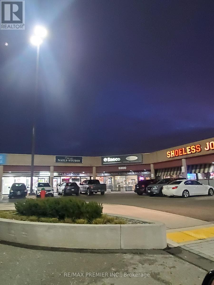 Retail at 23- 3200 Dufferin Street, Toronto (Yorkdale-Glen Park), Ontario - Photo 5 - RE/MAX Garden City Realty