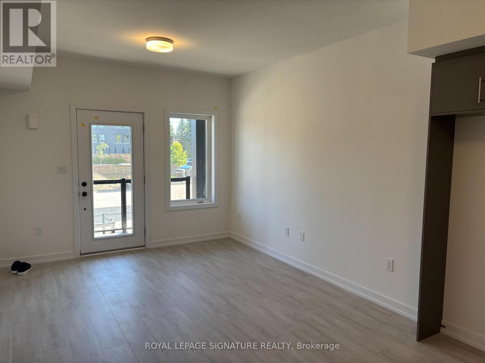 Single Family at 24- 42 Lowes Road, Guelph (Clairfields/Hanlon Business Park), Ontario - Photo 8 - RE/MAX Garden City Realty